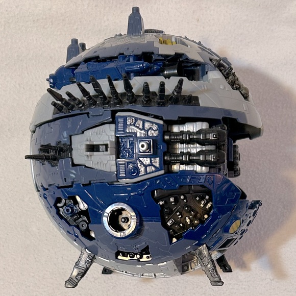 Transformers Supreme Class Cybertron Primus Unicron Action Figure. Incomplete. - Picture 3 of 13